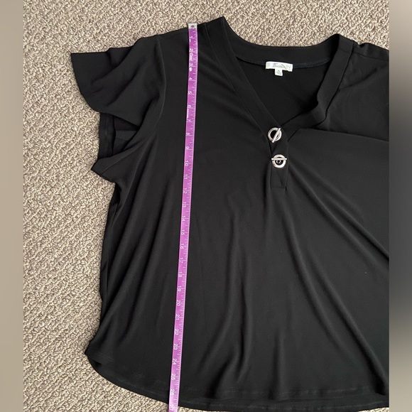 89th & Madison Blouse - Picture 11 of 13